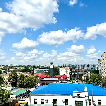 Comfortable Apartments With A Coffee Machine In The City Centre, Zlata Plaza リウネ エクステリア 写真