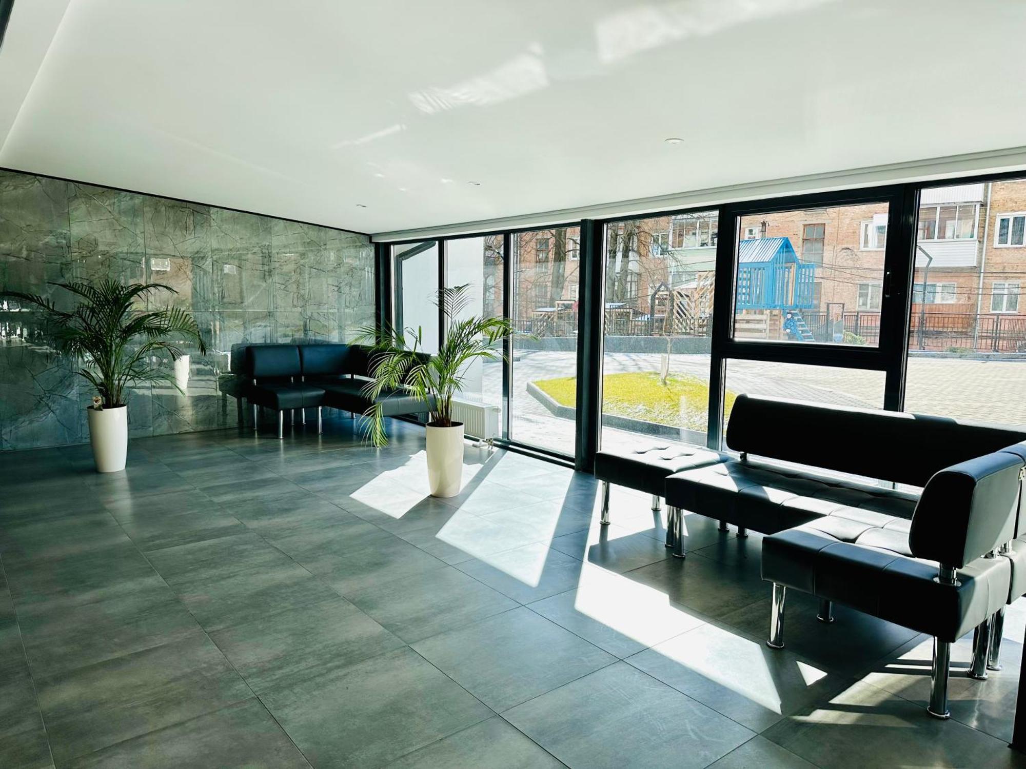 Comfortable Apartments With A Coffee Machine In The City Centre, Zlata Plaza リウネ エクステリア 写真