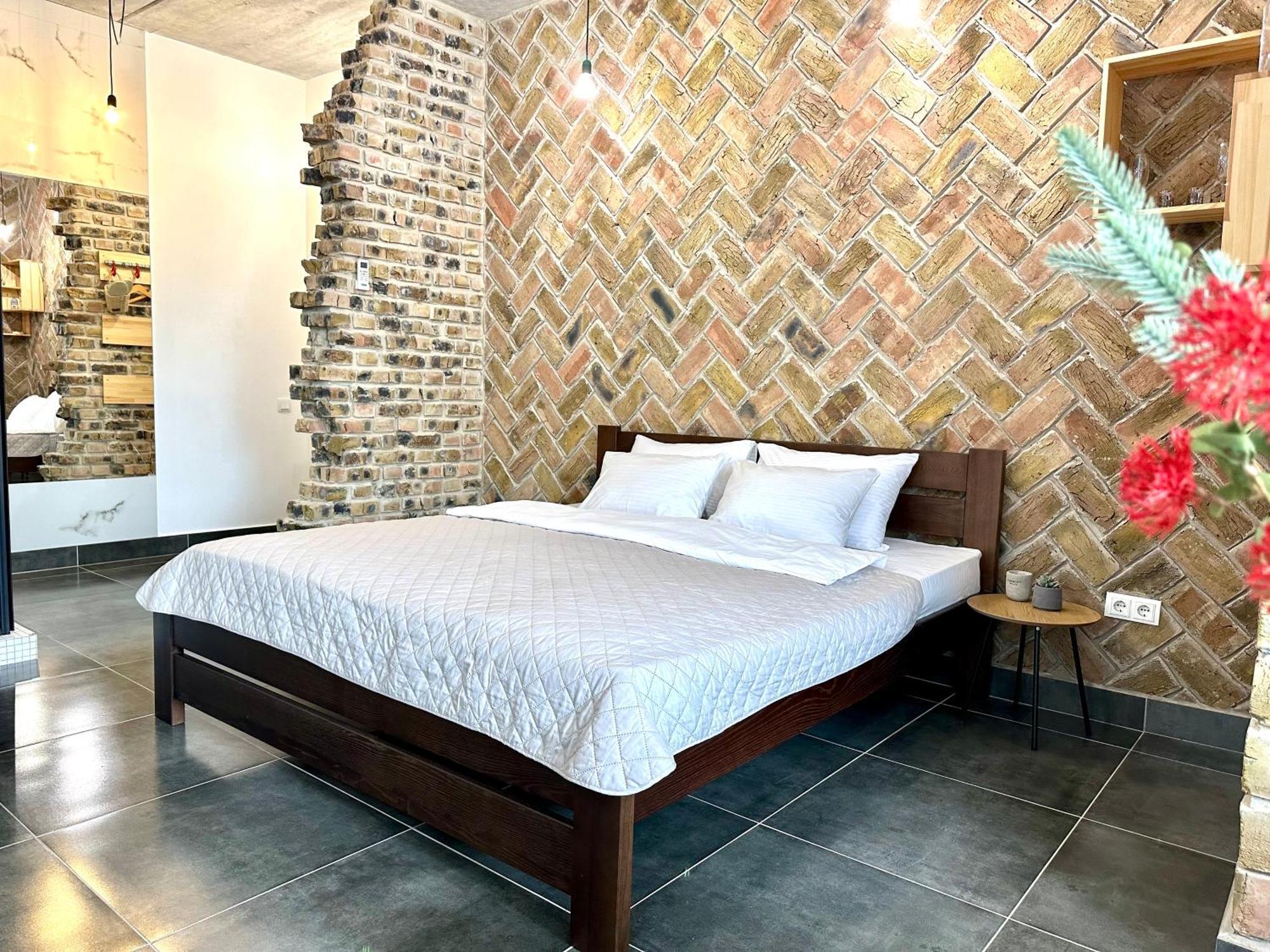 Comfortable Apartments With A Coffee Machine In The City Centre, Zlata Plaza リウネ エクステリア 写真